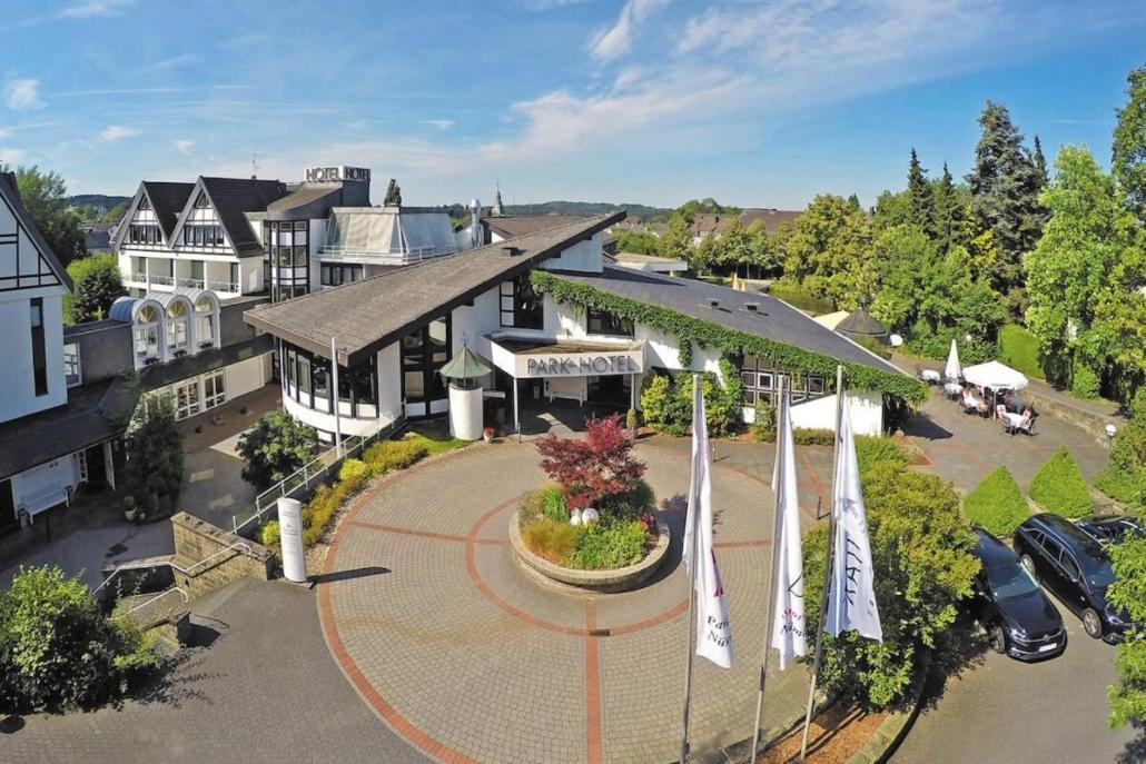 Parkhotel Нюмбрехт Экстерьер фото