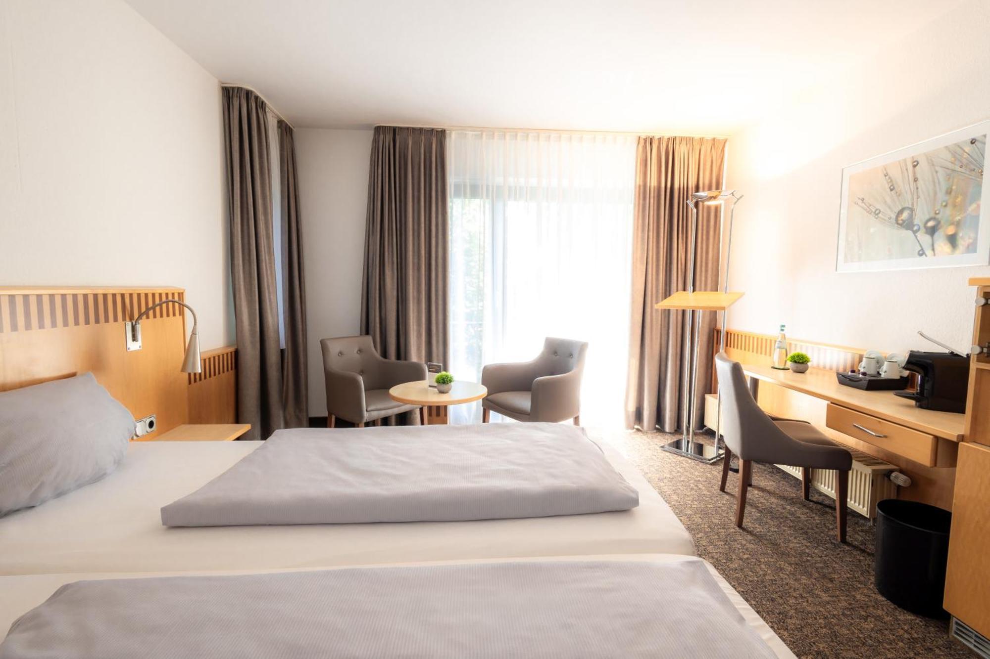 Parkhotel Нюмбрехт Экстерьер фото